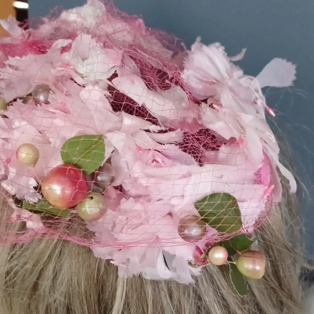 Vintage Gorgeous Fascinator /Toque